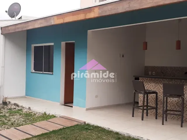 Casa 4 quartos e 2 banheiros, à venda, no bairro Loteamento Villa Branca em Rua Walter Durst