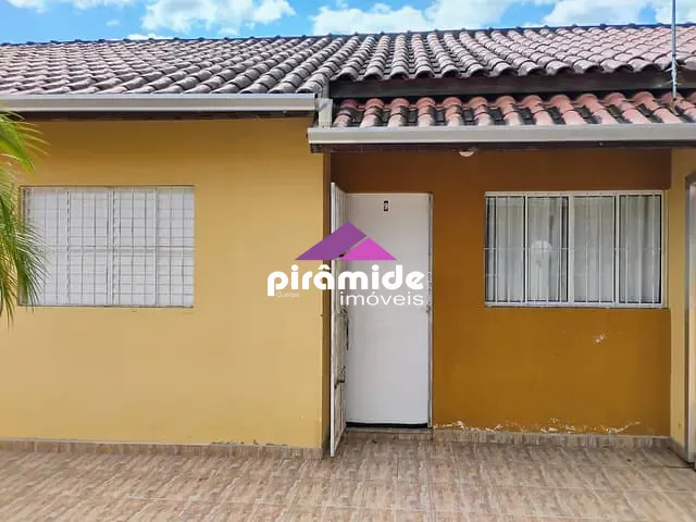 Casa 2 quartos e 1 banheiro, à venda, no bairro Martim de Sá em Caraguatatuba