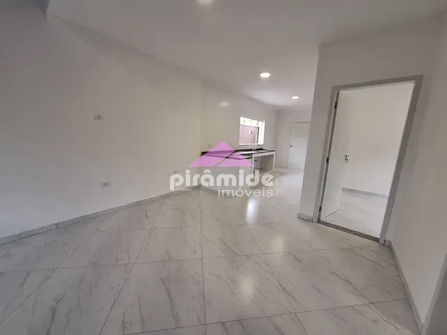 Casa com 242m² 5 quartos e 2 banheiros, à venda, no bairro Indaiá em Caraguatatuba