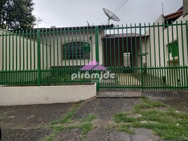 Casa 2 quartos e 2 banheiros, para alugar, no bairro Jardim das Indústrias em São José dos Campos