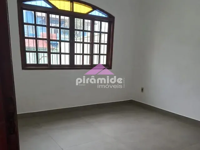 Casa 2 quartos e 2 banheiros, para alugar, no bairro Jardim das Indústrias em São José dos Campos