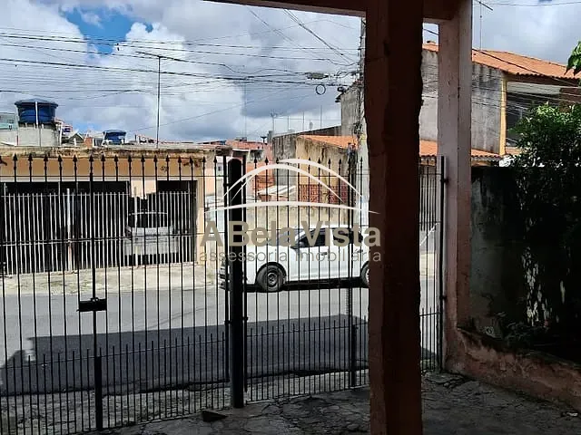 Casa com 250m² 2 quartos e 1 banheiro, à venda, no bairro Cipava em Osasco