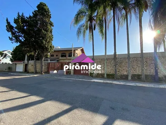 Casa 3 quartos e 3 banheiros, à venda, no bairro Jardim Esplanada em São José dos Campos