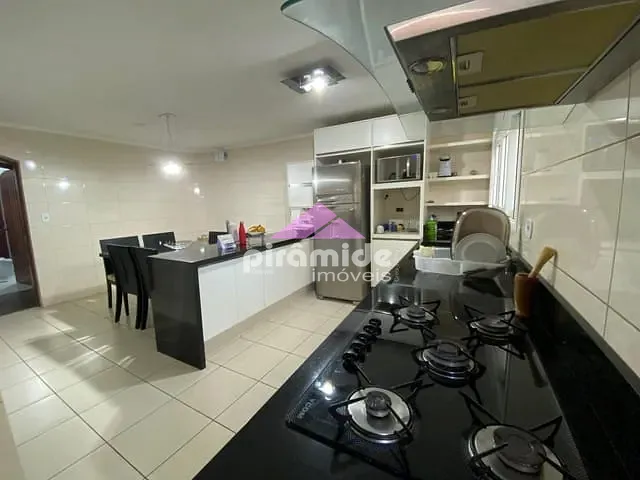 Casa 3 quartos e 3 banheiros, à venda, no bairro Esplanada em São José dos Campos