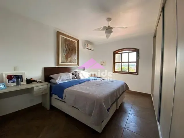 Casa 3 quartos e 3 banheiros, à venda, no bairro Esplanada em São José dos Campos