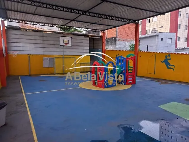Casa com 600m², à venda, no bairro Pestana em Osasco