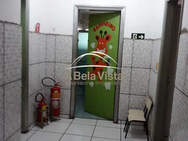 Casa com 600m², à venda, no bairro Pestana em Osasco
