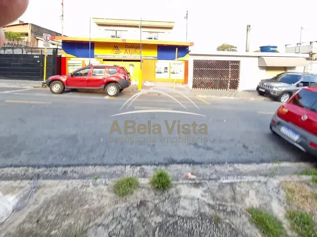 Casa com 600m², à venda, no bairro Pestana em Osasco
