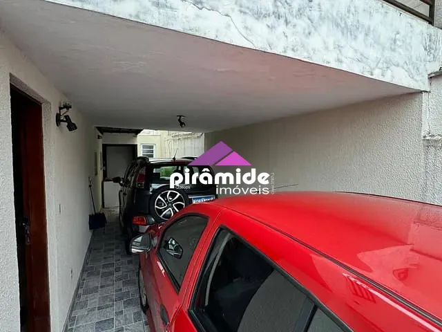 Casa com 310m² 4 quartos e 3 banheiros, à venda, no bairro Jardim Alvorada em São José dos Campos