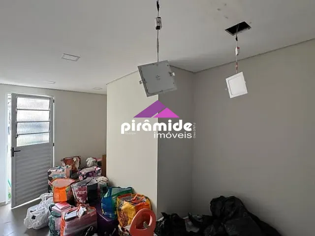 Casa com 310m² 4 quartos e 3 banheiros, à venda, no bairro Jardim Alvorada em São José dos Campos