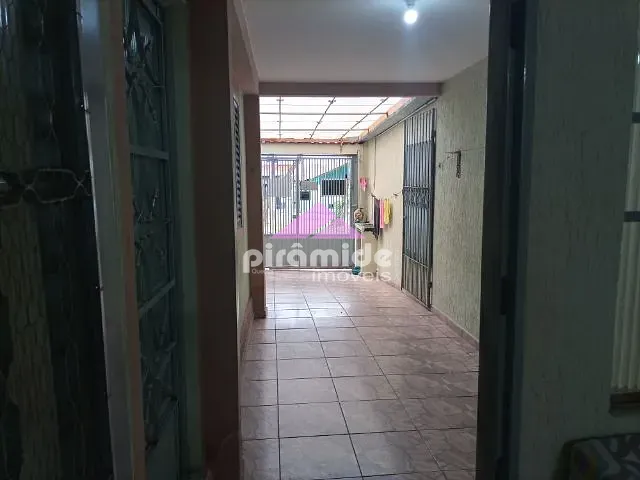 Casa 6 quartos e 2 banheiros, à venda, no bairro Cidade Morumbi em São José dos Campos