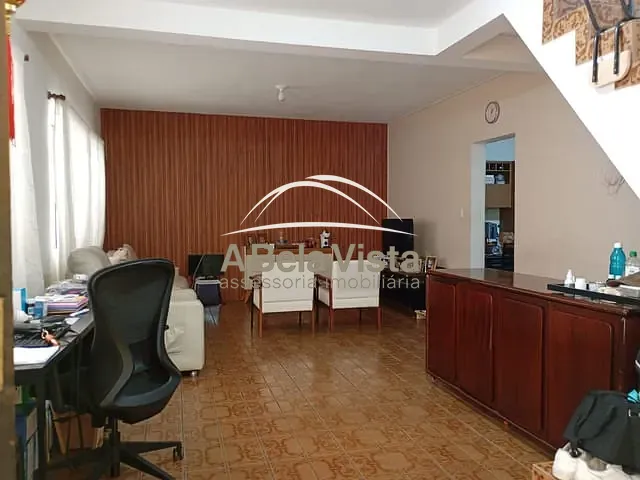 Casa com 200m² 3 quartos e 2 banheiros, para alugar, no bairro Vila Osasco em Osasco