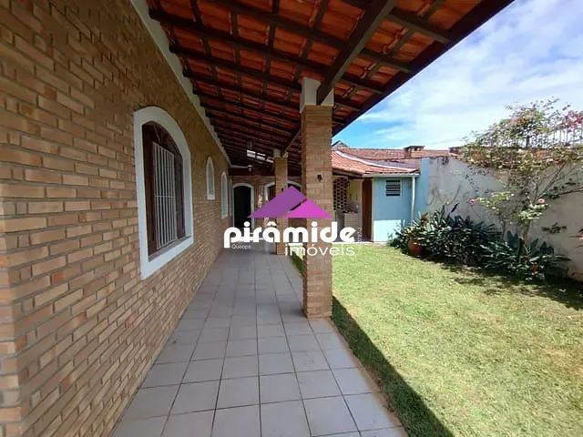 Casa 2 quartos e 3 banheiros, à venda, no bairro Porto Novo em Caraguatatuba