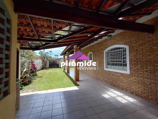 Casa 2 quartos e 3 banheiros, à venda, no bairro Porto Novo em Caraguatatuba