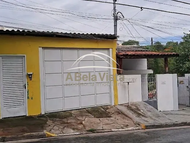Casa com 300m² 7 quartos e 5 banheiros, à venda, no bairro Umuarama em Osasco