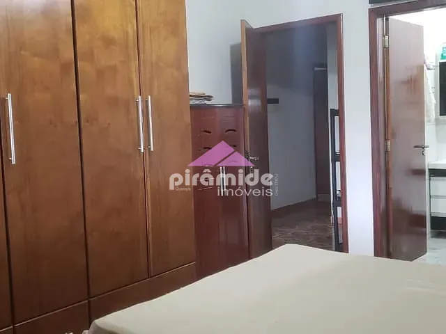 Casa 3 quartos e 2 banheiros, à venda, no bairro Jardim Satélite em São José dos Campos