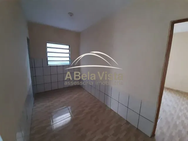 Casa 1 quarto e 1 banheiro, para alugar, no bairro Novo Osasco em Osasco