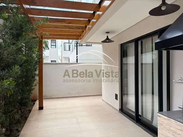 Casa 3 quartos e 1 banheiro, para alugar, no bairro Parque Rincão em Cotia