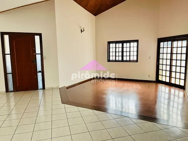 Casa 4 quartos e 3 banheiros, para alugar, no bairro Jardim das Colinas em São José dos Campos