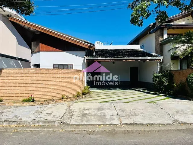Casa 4 quartos e 3 banheiros, para alugar, no bairro Jardim das Colinas em São José dos Campos
