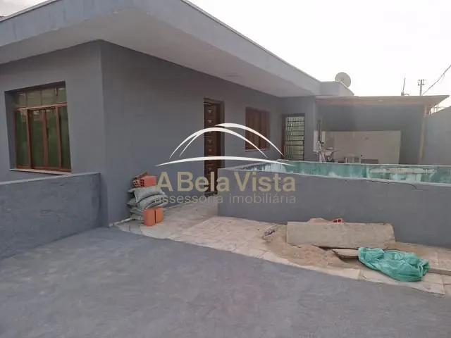 Casa com 250m² 3 quartos e 2 banheiros, para alugar, no bairro Cipava em Osasco