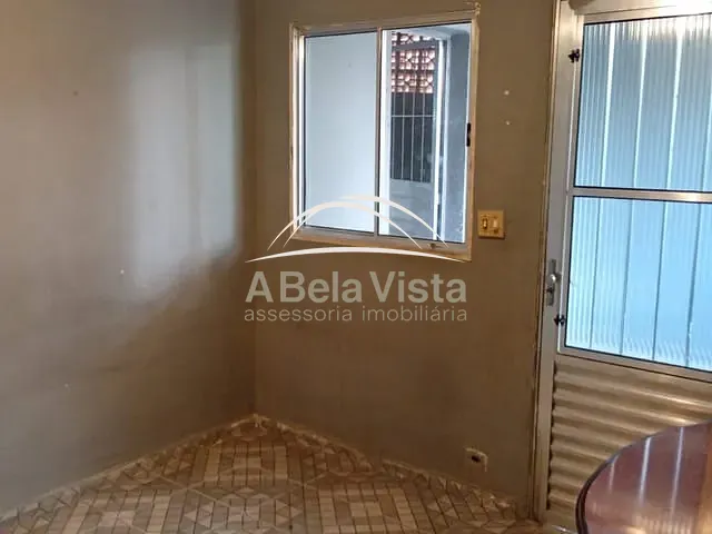 Casa 3 quartos e 1 banheiro, para alugar, no bairro Jardim Imperial em São Paulo