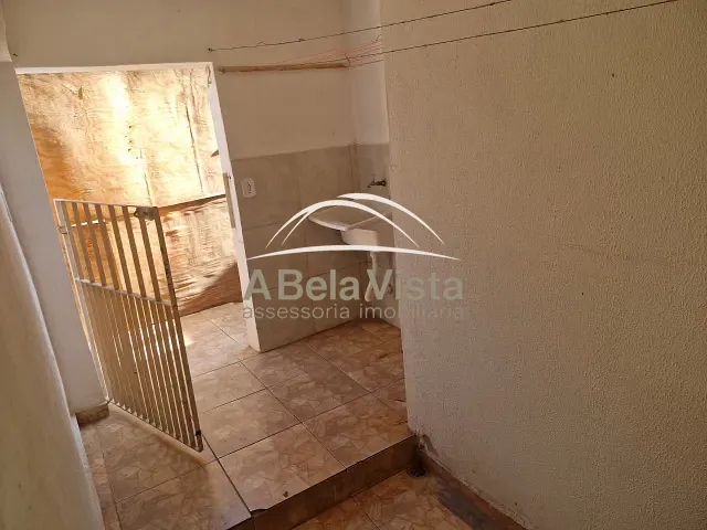 Casa 1 quarto e 1 banheiro, para alugar, no bairro Bela Vista em Osasco
