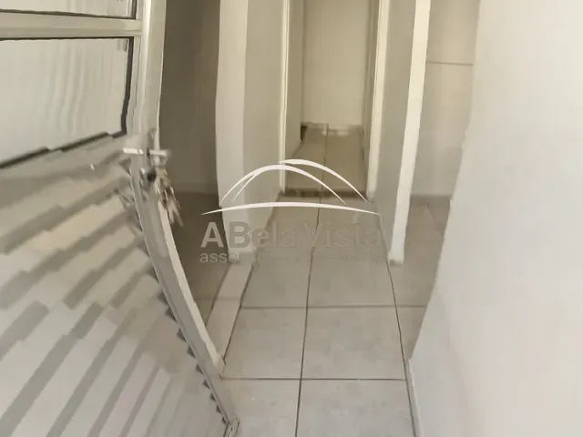 Casa 1 quarto e 1 banheiro, para alugar, no bairro Bela Vista em Osasco