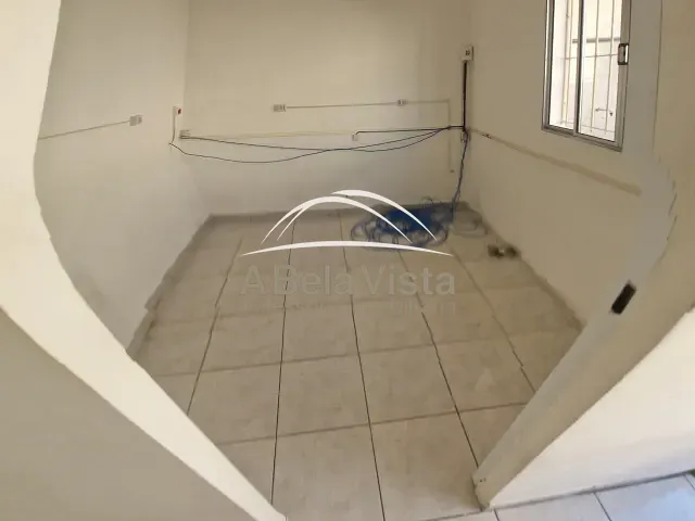 Casa 1 quarto e 1 banheiro, para alugar, no bairro Bela Vista em Osasco