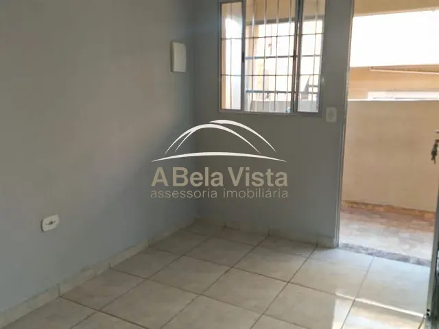 Casa com 300m² 1 quarto e 1 banheiro, para alugar, no bairro Bela Vista em Osasco