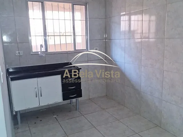 Casa com 300m² 1 quarto e 1 banheiro, para alugar, no bairro Bela Vista em Osasco