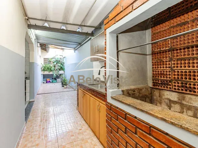 Casa com 220m² 3 quartos e 2 banheiros, à venda, no bairro Centro em Porangaba