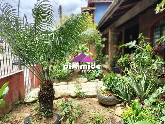 Casa com 286m² 3 quartos e 3 banheiros, à venda, no bairro Jardim Primavera em Caraguatatuba