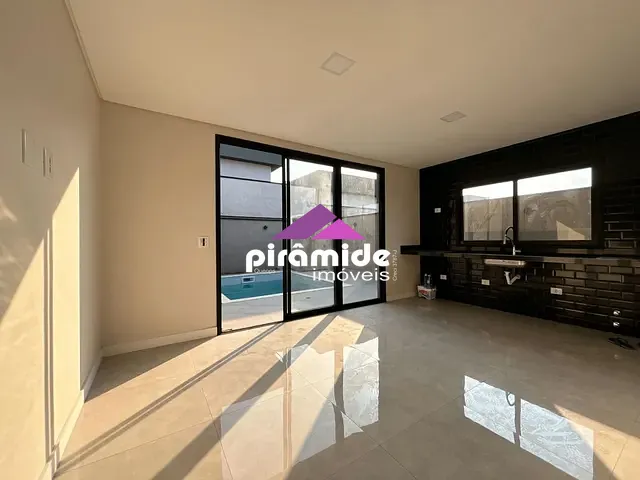 Casa com 300m² 3 quartos e 2 banheiros, à venda, no bairro Parque Residencial Nova Caçapava em Caçapava