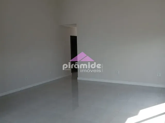 Casa com 300m² 3 quartos e 2 banheiros, à venda, no bairro Parque Residencial Nova Caçapava em Caçapava