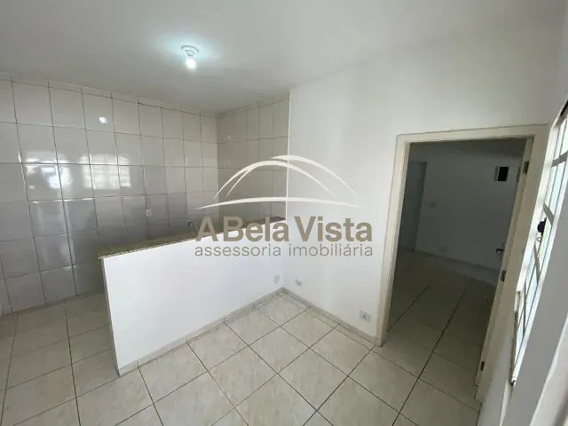 Casa 1 quarto e 2 banheiros, para alugar, no bairro Vila Osasco em Osasco