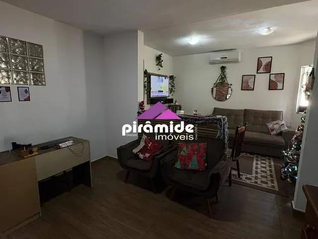 Casa com 96m² 3 quartos e 2 banheiros, à venda, no bairro Parque Industrial em São José dos Campos