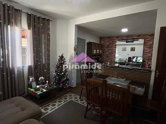 Casa com 96m² 3 quartos e 2 banheiros, à venda, no bairro Parque Industrial em São José dos Campos
