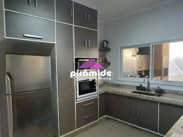 Casa com 450m² 3 quartos e 3 banheiros, à venda, no bairro Urbanova em São José dos Campos