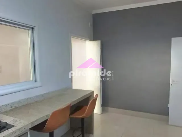 Casa com 450m² 3 quartos e 3 banheiros, à venda, no bairro Urbanova em São José dos Campos