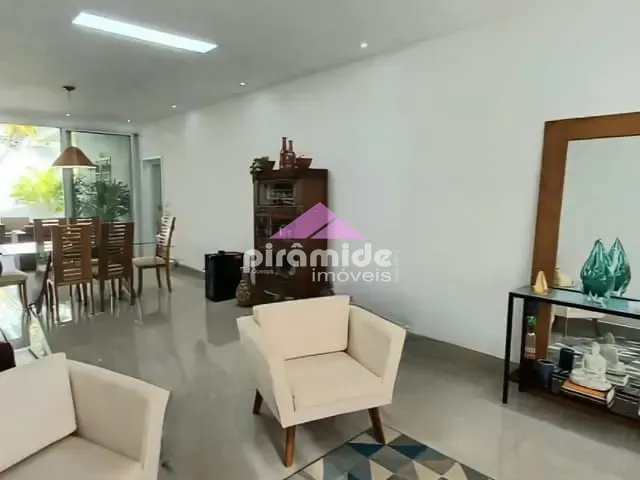 Casa com 450m² 3 quartos e 3 banheiros, à venda, no bairro Urbanova em São José dos Campos
