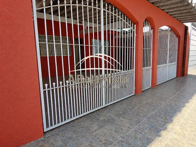 Casa com 250m² 3 quartos e 3 banheiros, para alugar, no bairro Jardim Novo Horizonte em Carapicuíba