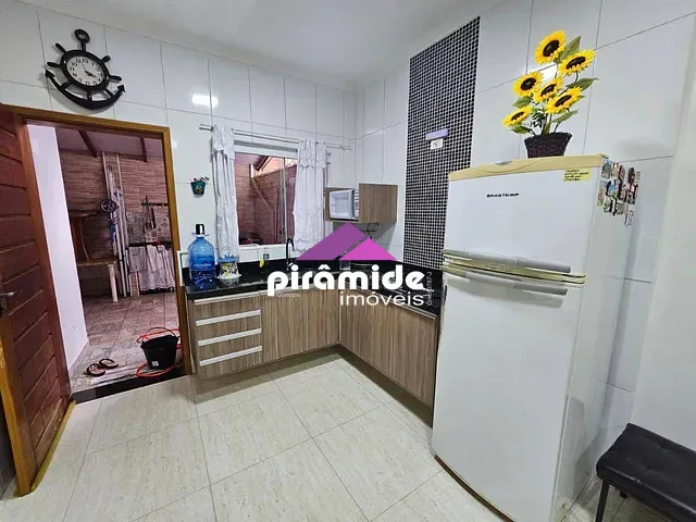 Casa com 116m² 2 quartos e 3 banheiros, para alugar, no bairro Aruan em Caraguatatuba