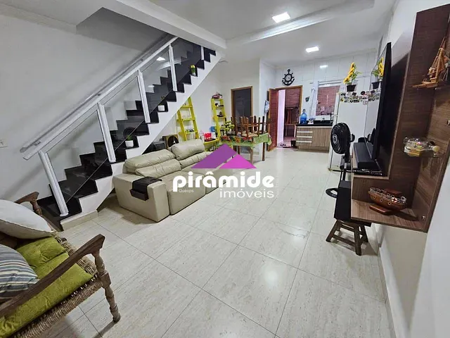 Casa com 116m² 2 quartos e 3 banheiros, para alugar, no bairro Aruan em Caraguatatuba