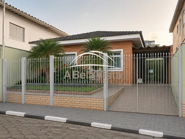 Casa com 405m² 3 quartos e 2 banheiros, à venda, no bairro Vila Osasco em Osasco