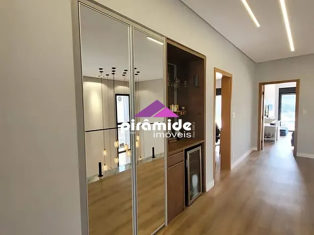 Casa 4 quartos e 5 banheiros, à venda, no bairro Jardim Aquarius em São José dos Campos
