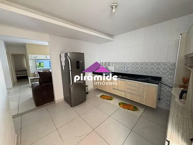 Casa 3 quartos e 1 banheiro, à venda, no bairro Eugênio de Mello em São José dos Campos