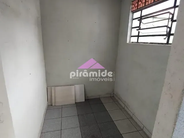 Casa 3 quartos e 1 banheiro, para alugar, no bairro Jardim Satélite em São José dos Campos