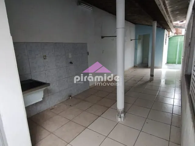 Casa 3 quartos e 1 banheiro, para alugar, no bairro Jardim Satélite em São José dos Campos