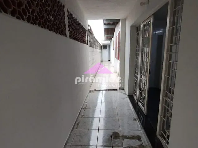 Casa 3 quartos e 1 banheiro, para alugar, no bairro Jardim Satélite em São José dos Campos